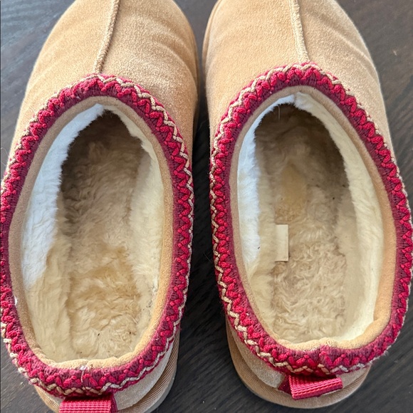 Tan Suede Slippers with Red Trim - Picture 3 of 5